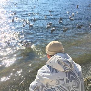 男人吃奶玩乳30分钟视频
